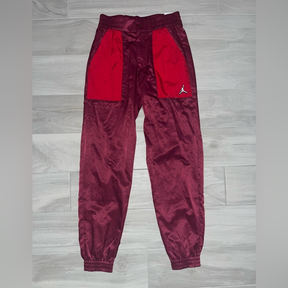 Brand New With Tags Women’s XS Nike Air Jordan Cherrywood Joggers DV1452-645